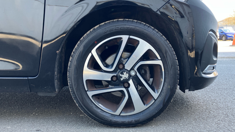 Peugeot 108 1.2 PureTech Allure 5dr Petrol Hatchback